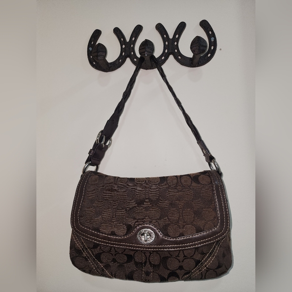 Coach Chocolate Chelsea Signature H0769-11014 Turnlock Leather Shoulder Bag - Picture 1 of 10